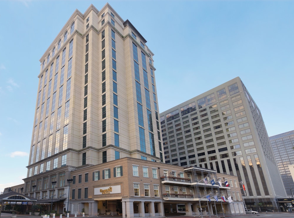 Harrah's New Orleans Hotel & Casino - A Caesars Rewards Destination — Hotel building in New Orleans, Louisiana