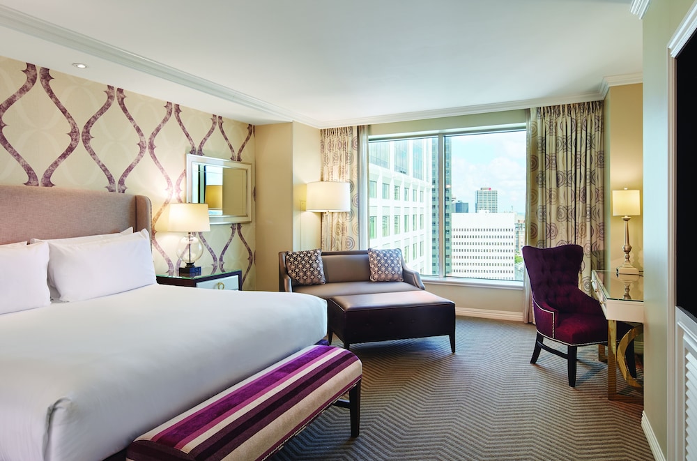Harrah's New Orleans Hotel & Casino - A Caesars Rewards Destination — Hotel rooms in New Orleans, Louisiana