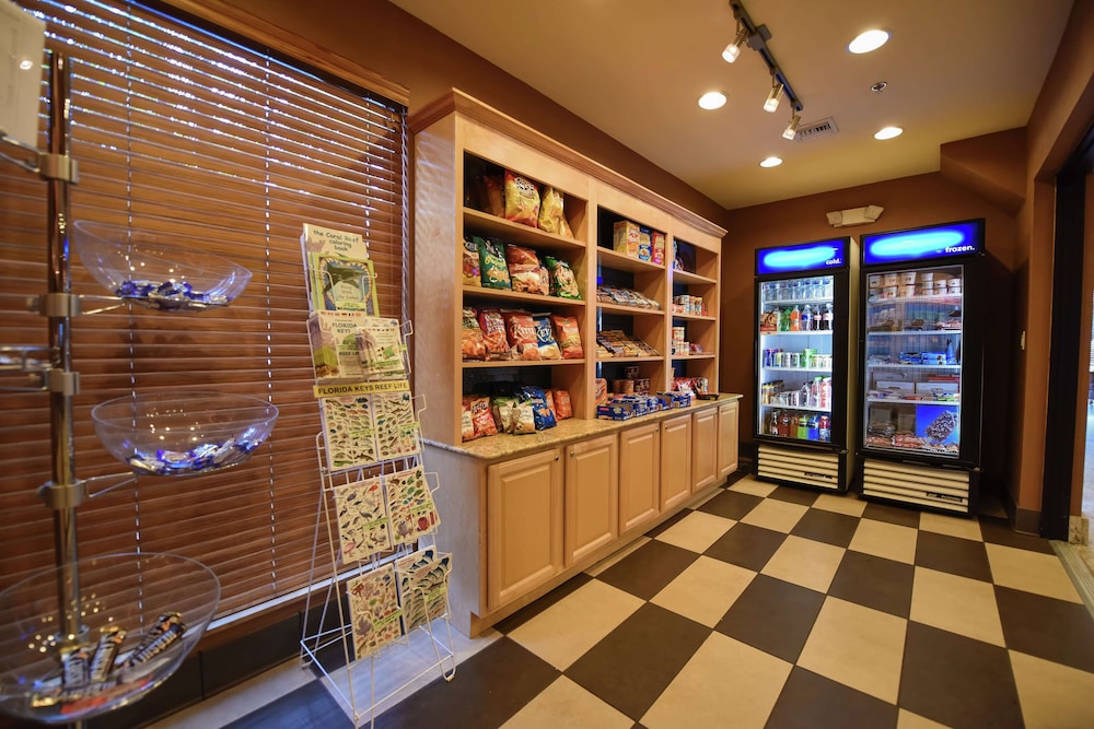 Hampton Inn Key Largo Manatee Bay — Restaurant & bars in Key Largo, Florida