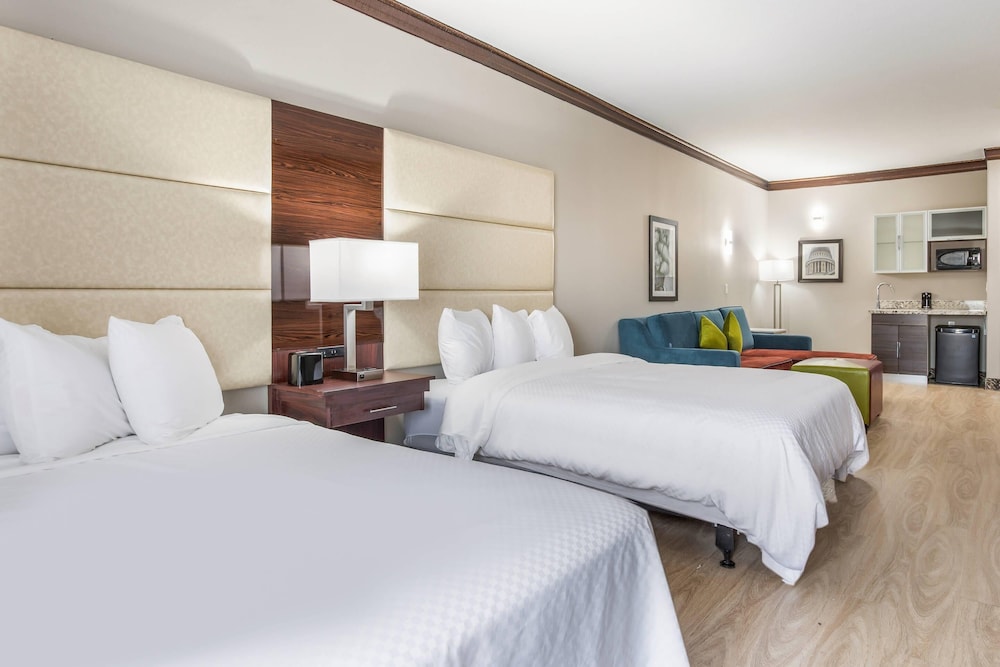 The Leo Collection Detroit, an Ascend Collection Hotel — Hotel rooms in Lincoln Park, Michigan