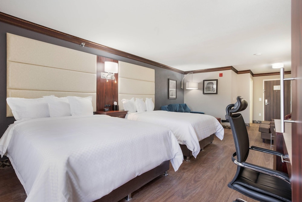 The Leo Collection Detroit, an Ascend Collection Hotel — Hotel rooms in Lincoln Park, Michigan
