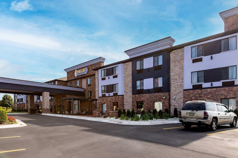 The Leo Collection Detroit, an Ascend Collection Hotel — Hotel building in Lincoln Park, Michigan