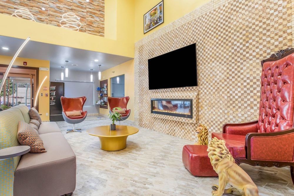 The Leo Collection Detroit, an Ascend Collection Hotel — Hotel building in Lincoln Park, Michigan