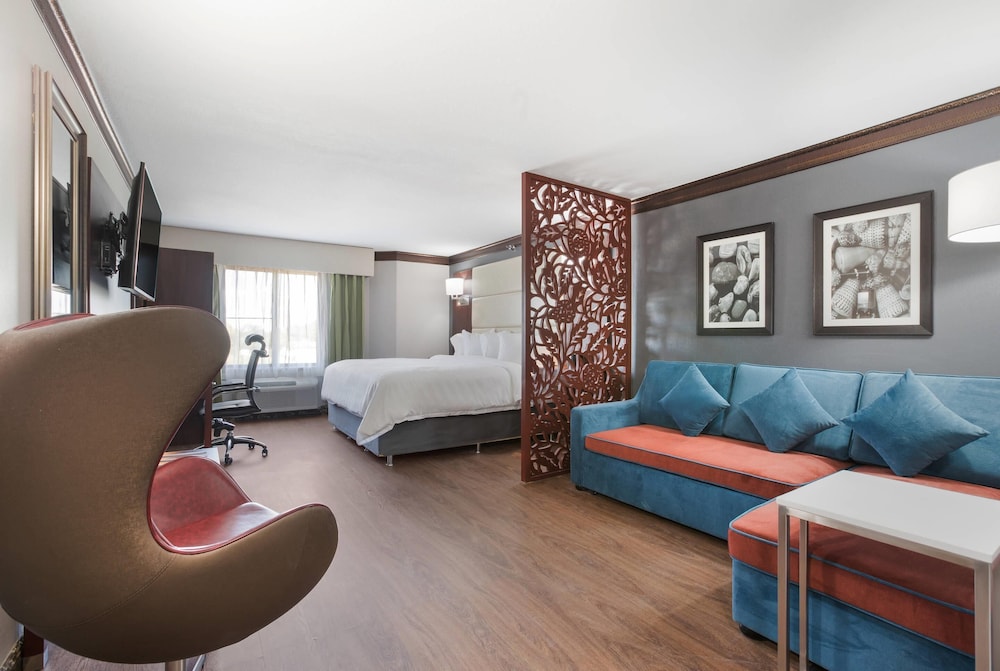 The Leo Collection Detroit, an Ascend Collection Hotel — Hotel rooms in Lincoln Park, Michigan
