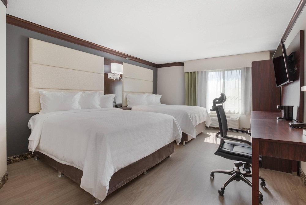 The Leo Collection Detroit, an Ascend Collection Hotel — Hotel rooms in Lincoln Park, Michigan