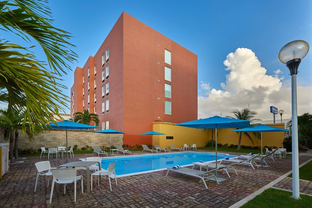 City Express Junior by Marriott Cancun — Outdoor in Cancun, Quintana Roo