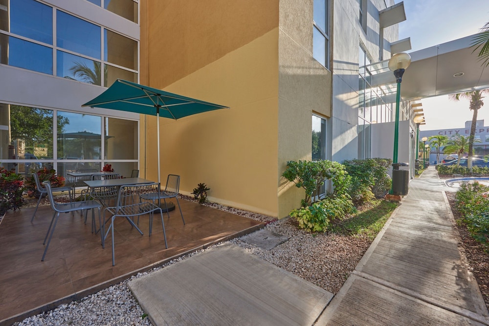 City Express by Marriott Playa Del Carmen — Outdoor in Playa del Carmen, Quintana Roo