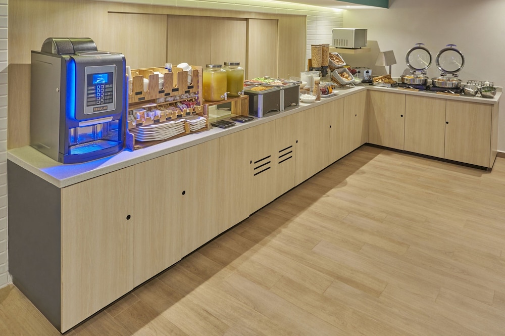 City Express by Marriott Playa Del Carmen — Restaurant in Playa del Carmen, Quintana Roo