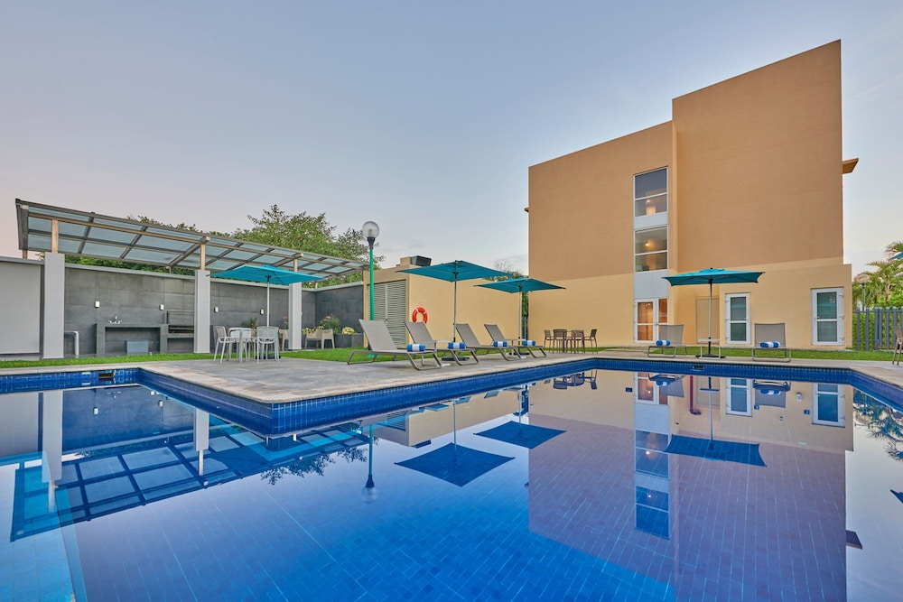 City Express by Marriott Playa Del Carmen — Pool in Playa del Carmen, Quintana Roo