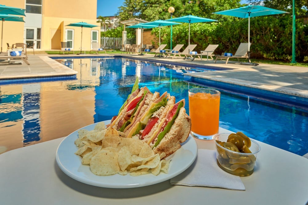 City Express by Marriott Playa Del Carmen — Restaurant in Playa del Carmen, Quintana Roo
