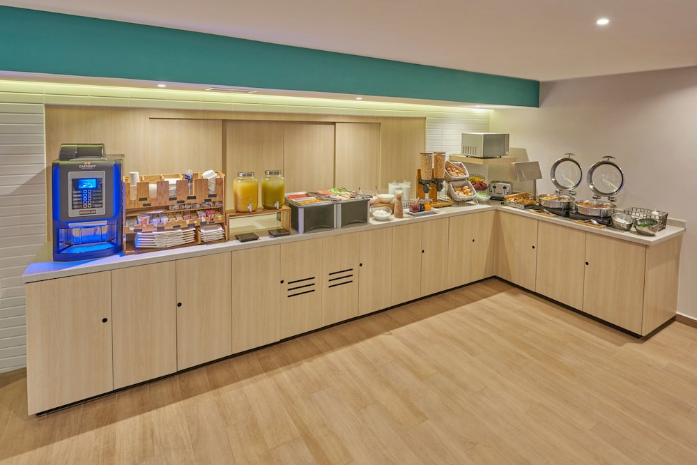 City Express by Marriott Playa Del Carmen — Restaurant in Playa del Carmen, Quintana Roo