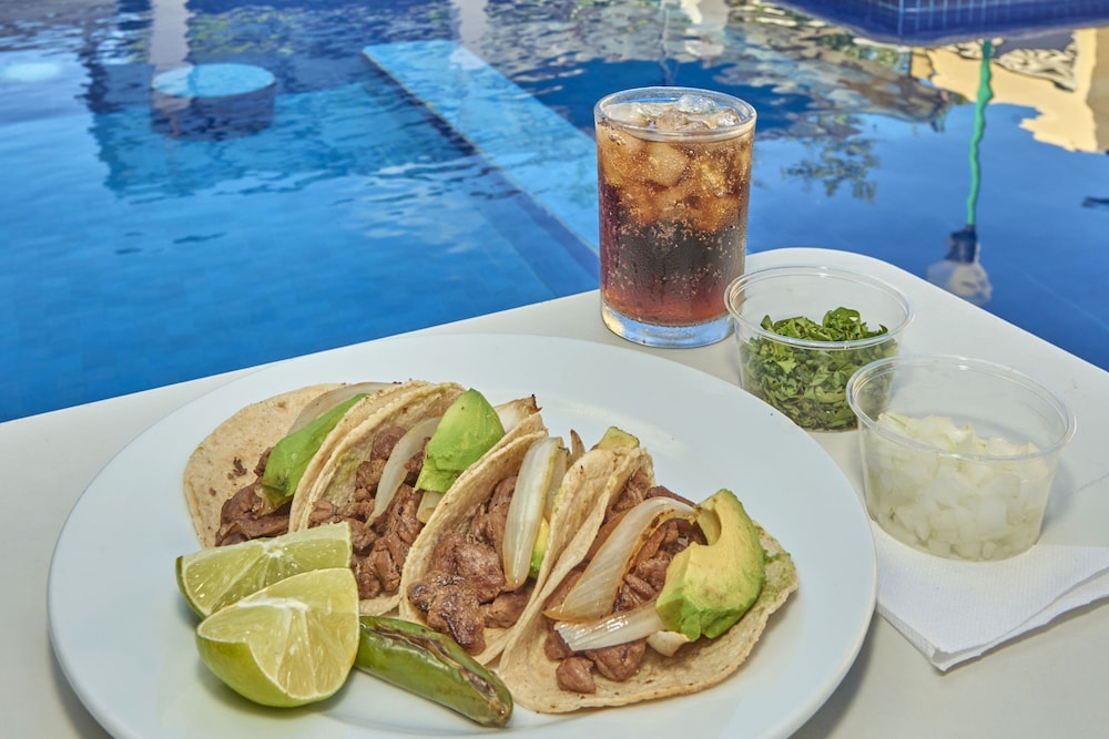 City Express by Marriott Playa Del Carmen — Restaurant in Playa del Carmen, Quintana Roo