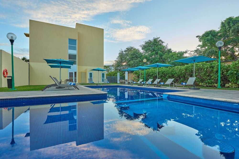 City Express by Marriott Playa Del Carmen — Pool in Playa del Carmen, Quintana Roo