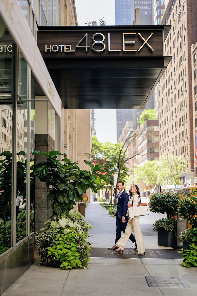 Hotel 48LEX New York — Hotel building in New York City, New York State
