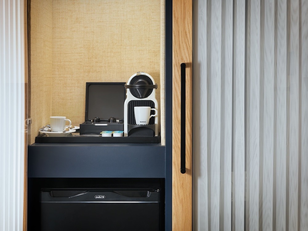 H10 Madison — Hotel rooms in Barcelona, Catalonia