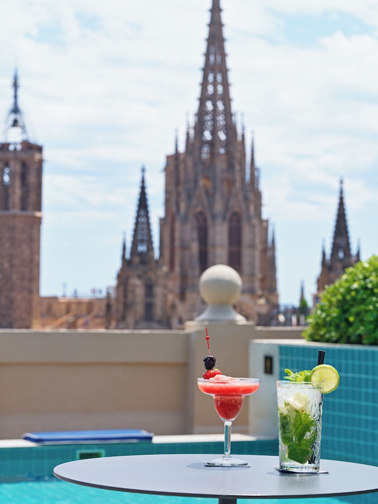H10 Madison — Restaurant & bars in Barcelona, Catalonia
