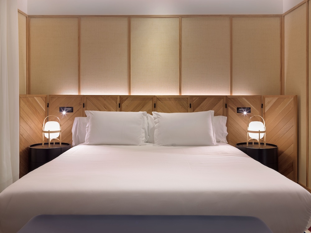 H10 Madison — Hotel rooms in Barcelona, Catalonia