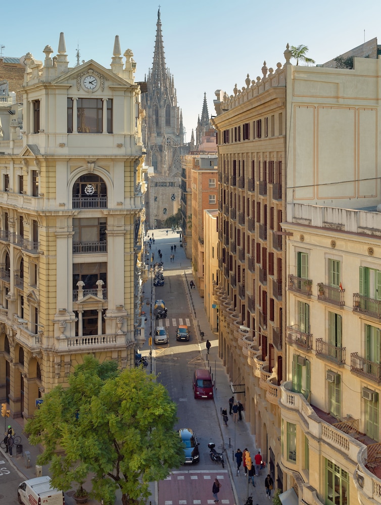 H10 Madison — Attractions in the area in Barcelona, Catalonia