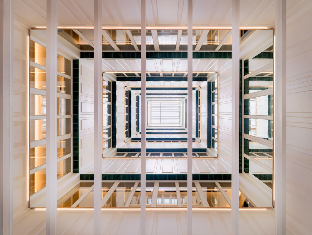 H10 Madison — Hotel building in Barcelona, Catalonia