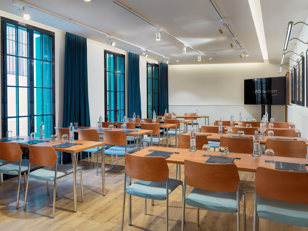 H10 Madison — Hotel rooms in Barcelona, Catalonia