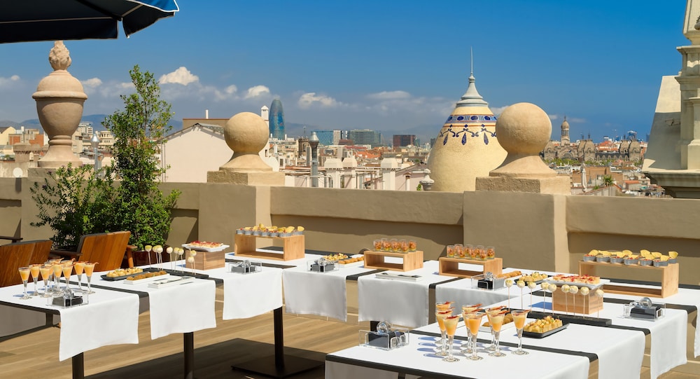 H10 Madison — Restaurant & bars in Barcelona, Catalonia