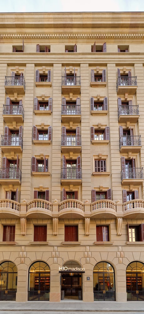 H10 Madison — Hotel building in Barcelona, Catalonia
