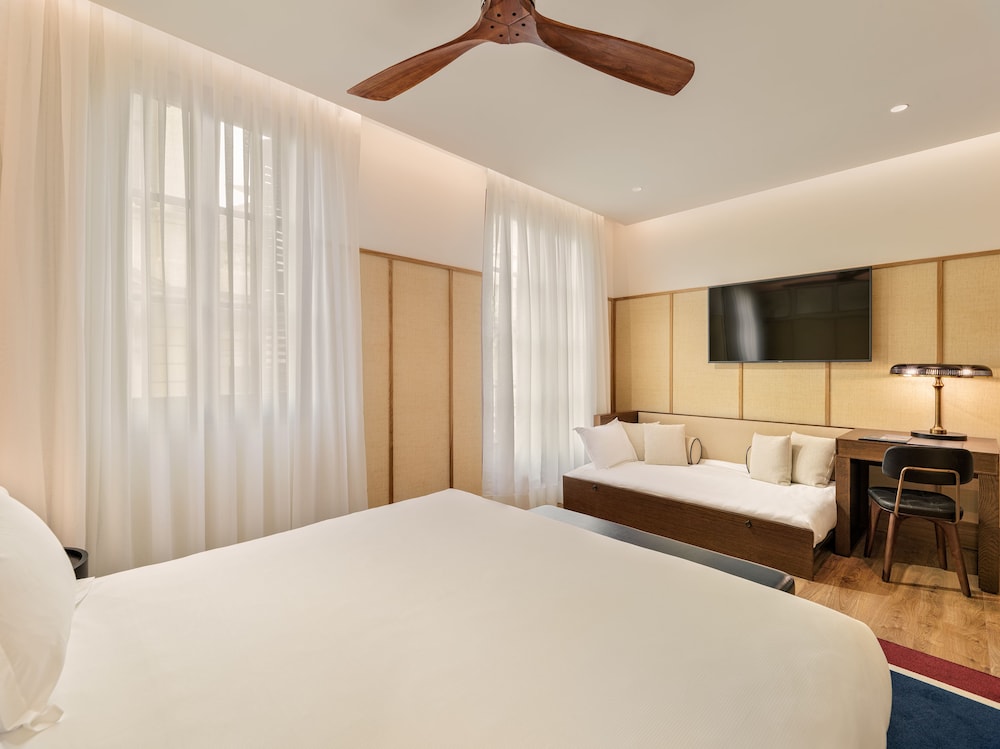 H10 Madison — Hotel rooms in Barcelona, Catalonia