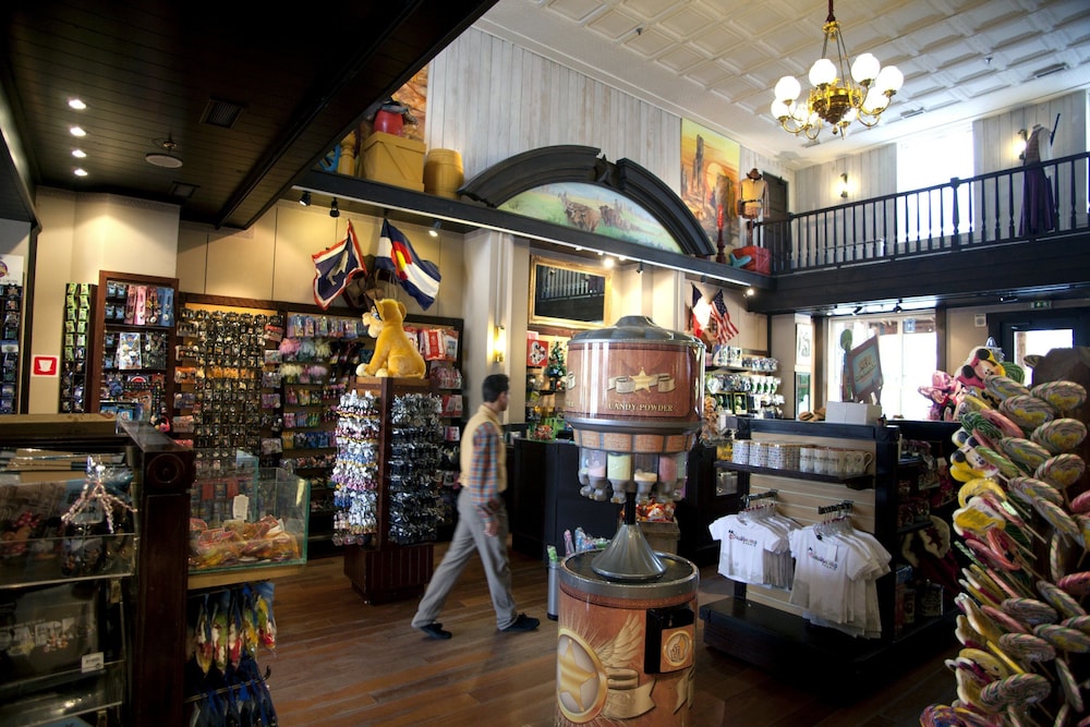 Disney Hotel Cheyenne — Attractions for children in Disneyland Paris, Ile-de-France