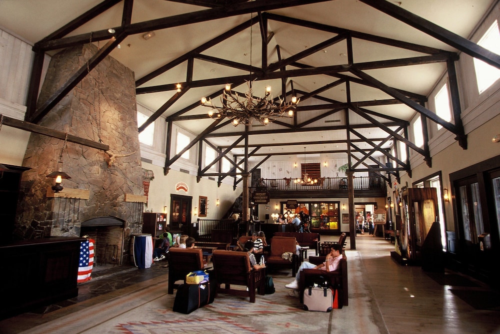 Disney Hotel Cheyenne — Hotel building in Disneyland Paris, Ile-de-France