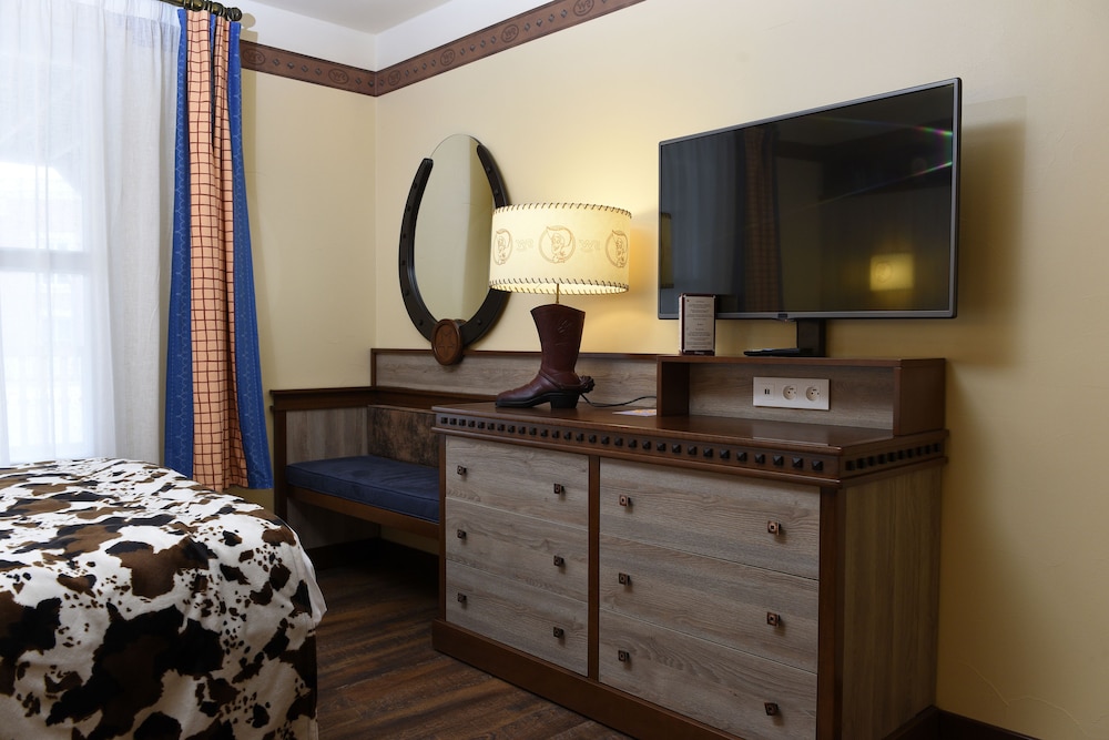 Disney Hotel Cheyenne — Hotel rooms in Disneyland Paris, Ile-de-France