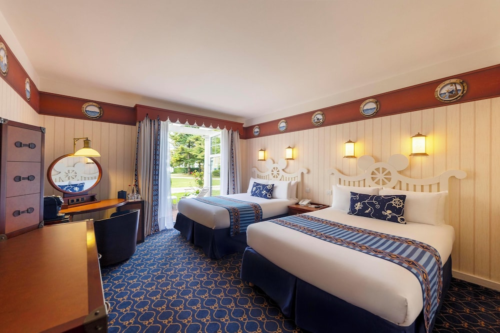 Disney Newport Bay Club — Hotel rooms in Disneyland Paris, Ile-de-France