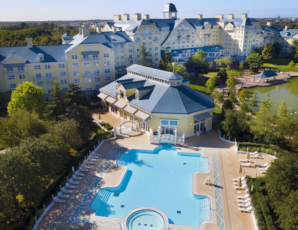 Disney Newport Bay Club — Main photo in Disneyland Paris, Ile-de-France