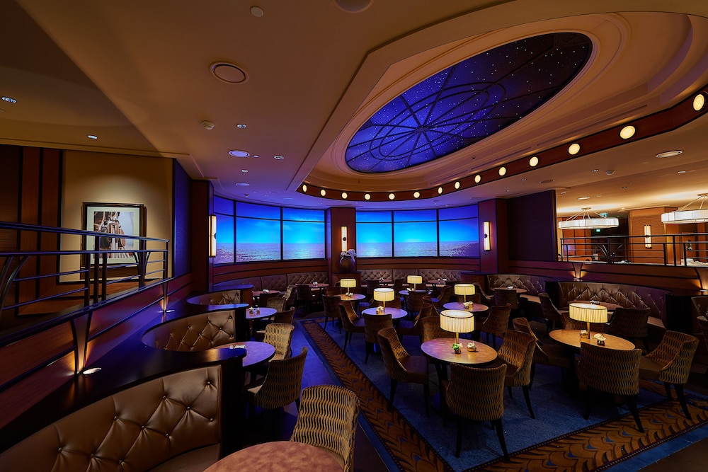 Disney Newport Bay Club — Restaurant & bars in Disneyland Paris, Ile-de-France
