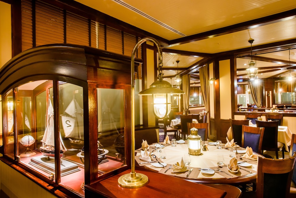 Disney Newport Bay Club — Restaurant & bars in Disneyland Paris, Ile-de-France