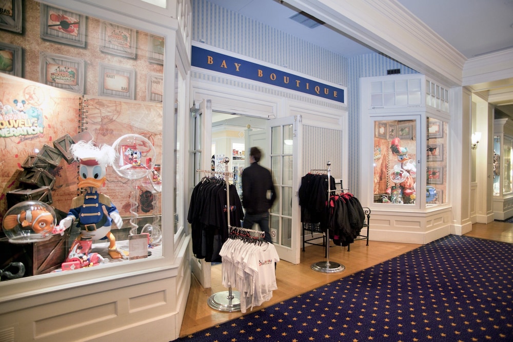 Disney Newport Bay Club — Restaurant & bars in Disneyland Paris, Ile-de-France