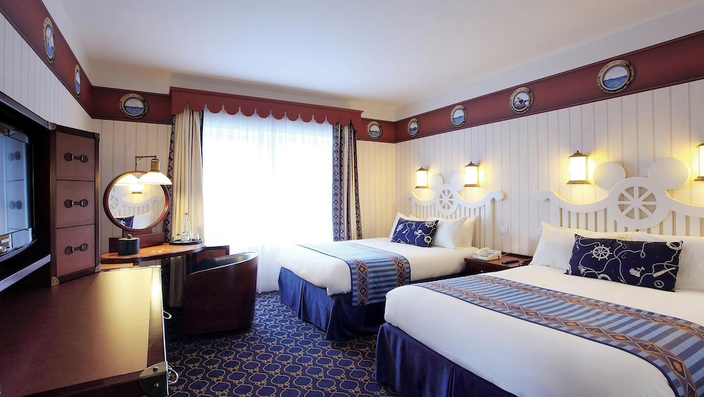 Disney Newport Bay Club — Hotel rooms in Disneyland Paris, Ile-de-France