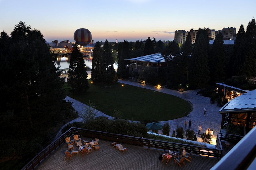 Disney Sequoia Lodge — Attractions in the area in Disneyland Paris, Ile-de-France