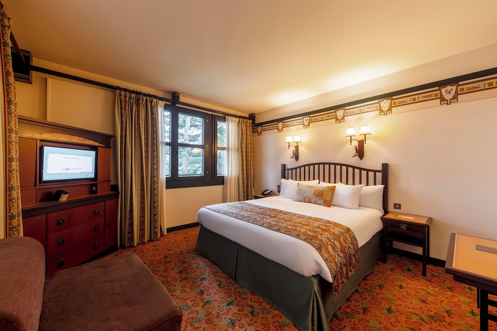 Disney Sequoia Lodge — Hotel rooms in Disneyland Paris, Ile-de-France