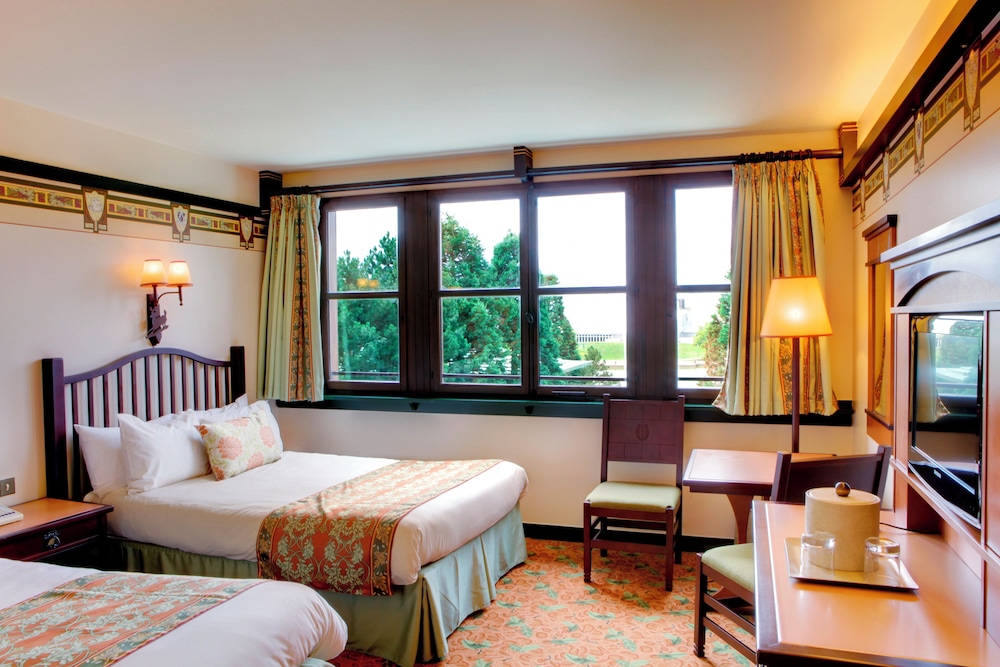 Disney Sequoia Lodge — Hotel rooms in Disneyland Paris, Ile-de-France