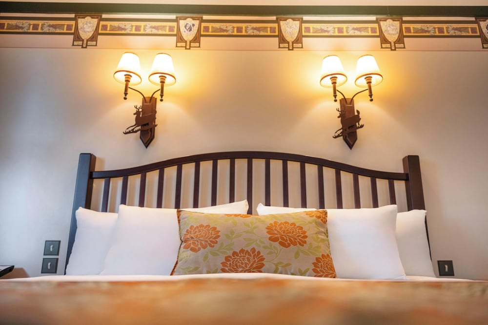 Disney Sequoia Lodge — Hotel rooms in Disneyland Paris, Ile-de-France