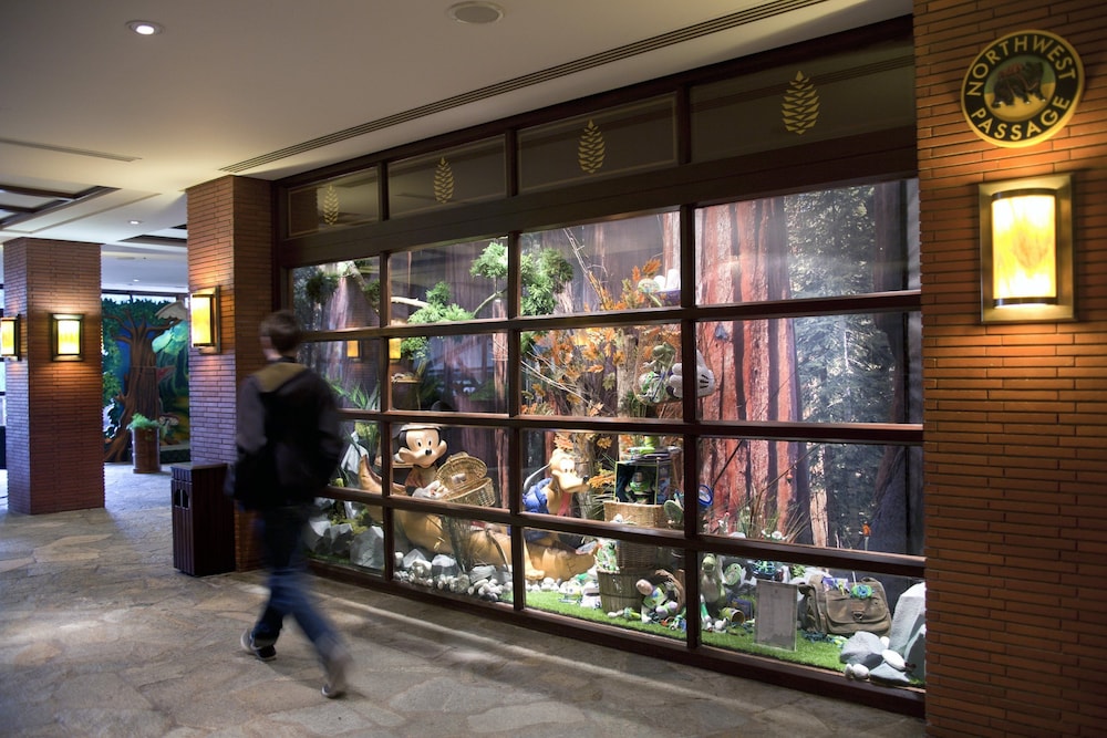 Disney Sequoia Lodge — Attractions for children in Disneyland Paris, Ile-de-France