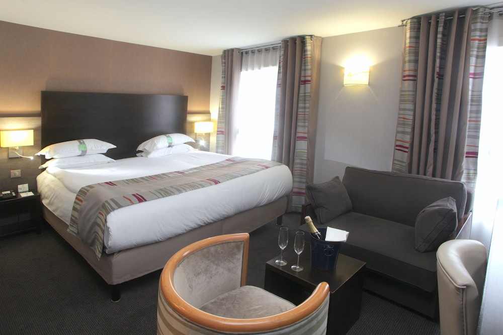 Holiday Inn Paris - Montmartre by IHG — Hotel rooms in Paris, Ile-de-France