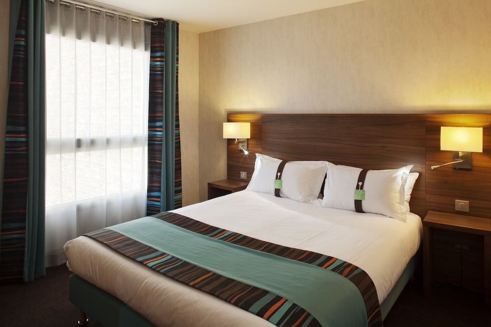 Holiday Inn Paris - Montmartre by IHG — Hotel rooms in Paris, Ile-de-France