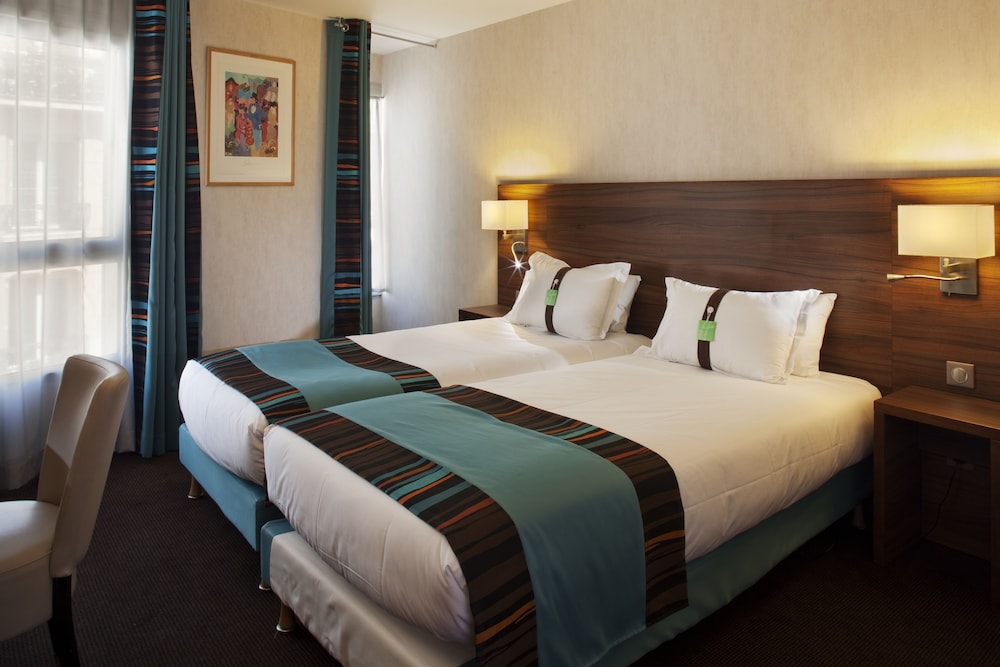 Holiday Inn Paris - Montmartre by IHG — Hotel rooms in Paris, Ile-de-France