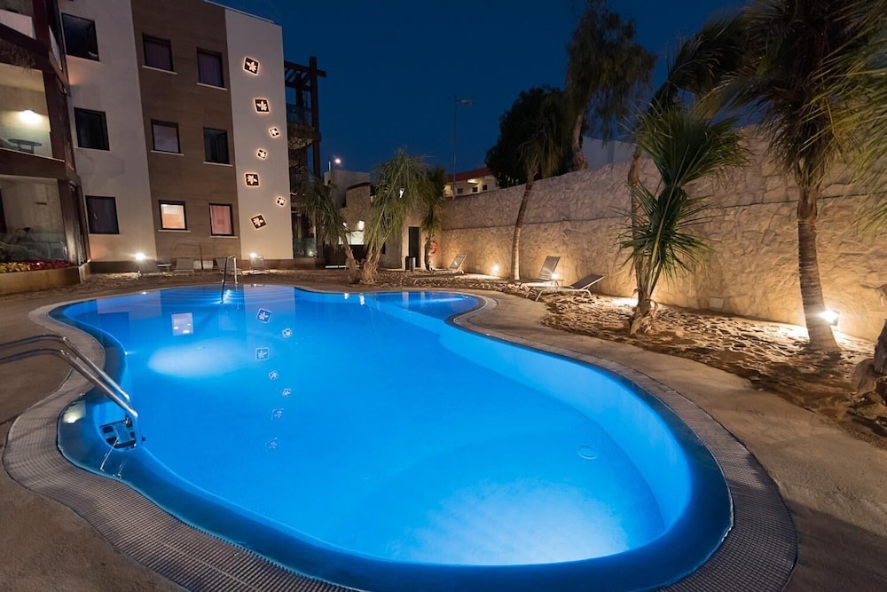 Alhambra Boutique — Swimming pool in Playa del Ingles, Canary Islands