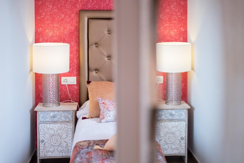 Alhambra Boutique — Hotel rooms in Playa del Ingles, Canary Islands