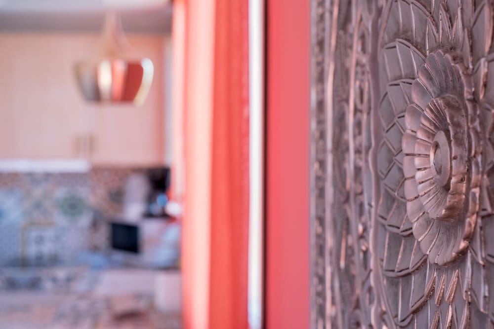 Alhambra Boutique — Hotel building in Playa del Ingles, Canary Islands