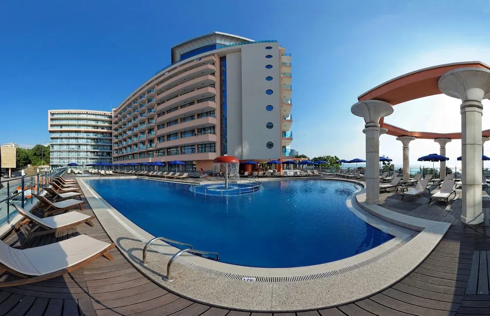 Astera Hotel & Spa