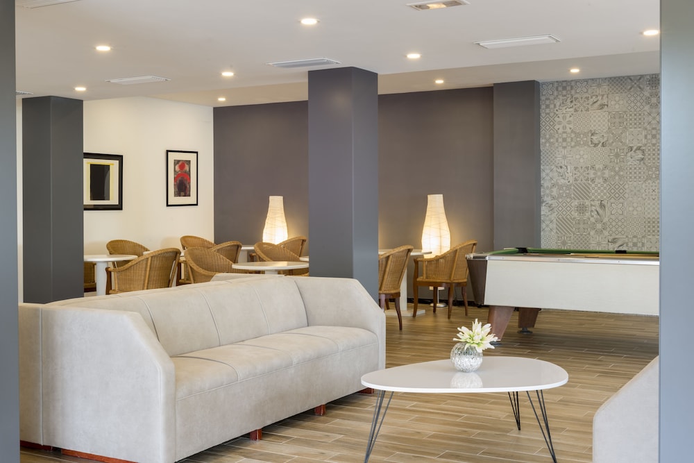 Hotel Amazonas — Restaurant & bars in Playa de Palma, Balearic Islands