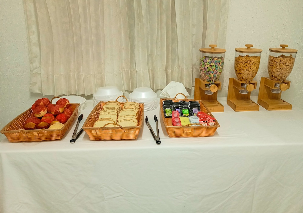 Hotel Imperial Laguna Faranda — Restaurant & bars in Cancun, Quintana Roo